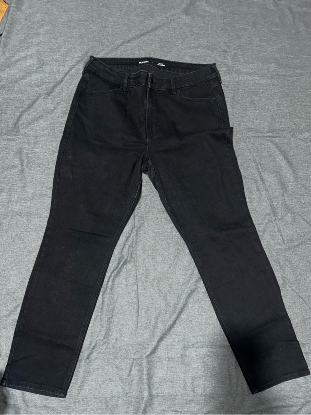 Old Navy Women’s Black Slim Straight Jeans